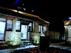 -百里峡七彩艺术小镇