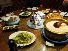 -蒙亨·手把肉·蒙古包文化主题餐厅(乌兰察布天恒广场店)