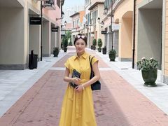 -王府井奥莱棋盘山小镇