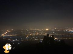 -鬼笑石后山停车场