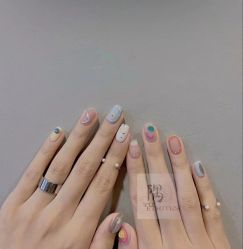 -隅日式美甲美睫專門店