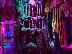 -房山世界地质公园博物馆