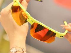 -LensCrafters亮视点·OAKLEY精选(静安嘉里中心店)
