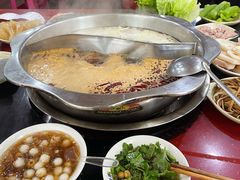 -储奇门鳝鱼火锅(总店)