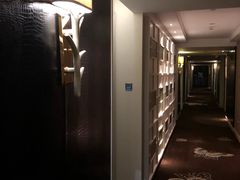 -永恒朗悦酒店(广西大学地铁站大学东路万达广场店)