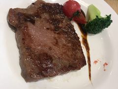 -齐河孔雀王温泉酒店·金孔雀自助百汇