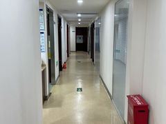 -瑞尔齿科(东方广场诊所)