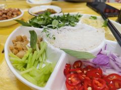 -官塘陈记鱼生·潮汕砂锅粥·牛肉火锅(潮枫路总店)