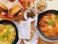 -闫家驴肉老店(华电一校店)