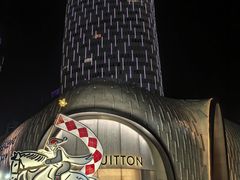 -上海尚嘉中心