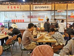 -丽丽三鲜螺蛳粉(田林路店)