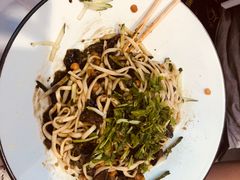 烧椒皮蛋牛肉拌面-拌面小当家