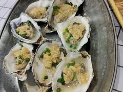 蒜蓉蒸生蚝-石岐乳鸽村(桥观坊南四巷店)
