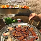 南京！在山洞里吃烤肉！