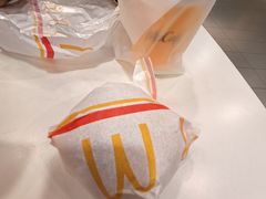 -麦当劳(上海虹桥站30B检票口楼上)