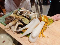 -滇香肴·云南菜蒸汽石锅鱼(云南北路店)