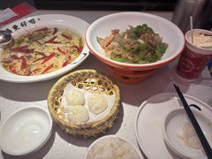 -江渔儿酸菜鱼(映月湖环宇城店)