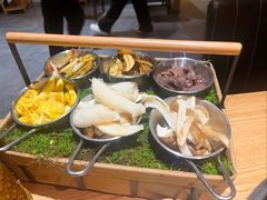 菌子火锅-一朵菌·野生菌探索家火锅(南亚店)