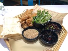 烙馍卷馓子-大张烙馍村(三环南路旗舰店)