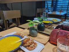 -楚山晓·湖北菜(武汉光谷K11店)