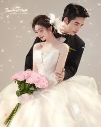 -薇薇新娘婚纱摄影连锁品牌(瘦西湖店)