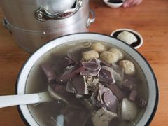 招牌鸭血粉丝汤-勤业老杨汤包店(红星新村分店)