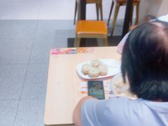-小杨生煎(浦江欢乐颂店)