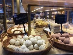 -啊噗吐呦现场烘焙(麦凯乐店)