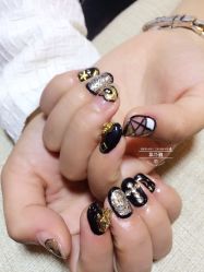 -睫乐园•睫公馆•美睫美甲沙龙