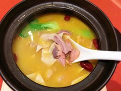 焖罐湛江鸡-将相和·海鲜蒸饺大连菜