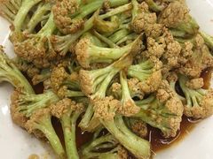 -顶之鲜海鲜餐厅