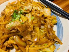 地狱肥牛炒乌冬面-石屋料理(南京西路店)
