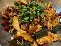 -拿渡麻辣香锅(世茂广场·工三店)