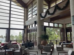 -亚龙湾喜来登·美景台大堂吧