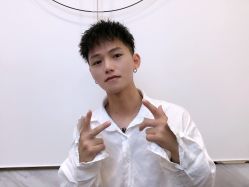 -Rise Hair上升造型