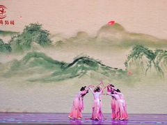 -小芳舞蹈团·少儿舞蹈·中国舞(龙江校区)