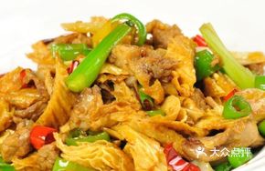 Braised Pork with Tofu Skin
