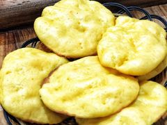 锅贴-大锅大灶柴火鸡鱼