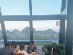 -四月吧餐厅(正阳步行街店)
