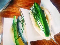 凤尾鱼酸黄瓜配饺子皮-BOR Eatery(安福路店)