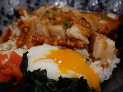 脆皮猪肉饭-Calia