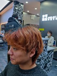 -米可造型烫发染发