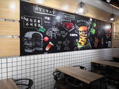 -牛纽塔·牛人堡(群众路店)
