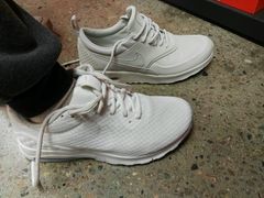 -NIKE上海青浦换季优惠店