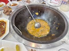 -鲁员外地锅鸡地锅鱼(古墩路店)