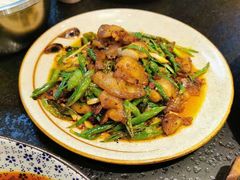 -万重锦·人文川菜馆(骡马市店)