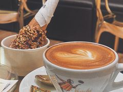 拿铁-VENCHI 闻绮(广州太古汇店)