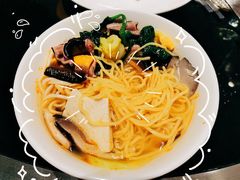 鳝鱼酸汤面-索菲特酒店 · 云尚天际自助餐厅