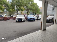 -杭州中沃沃尔沃4S店(滨江区店)