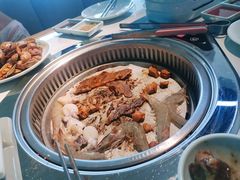 -绿岛港轩海鲜烤肉涮锅自助餐厅